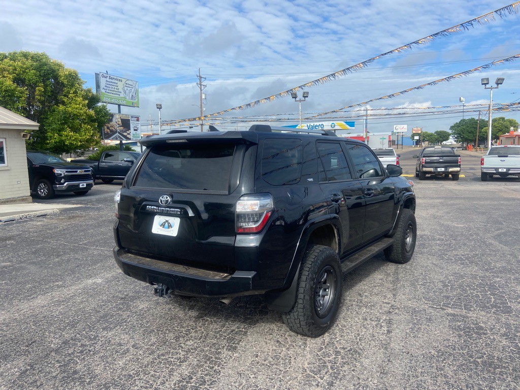 2021 Toyota 4Runner Image 5