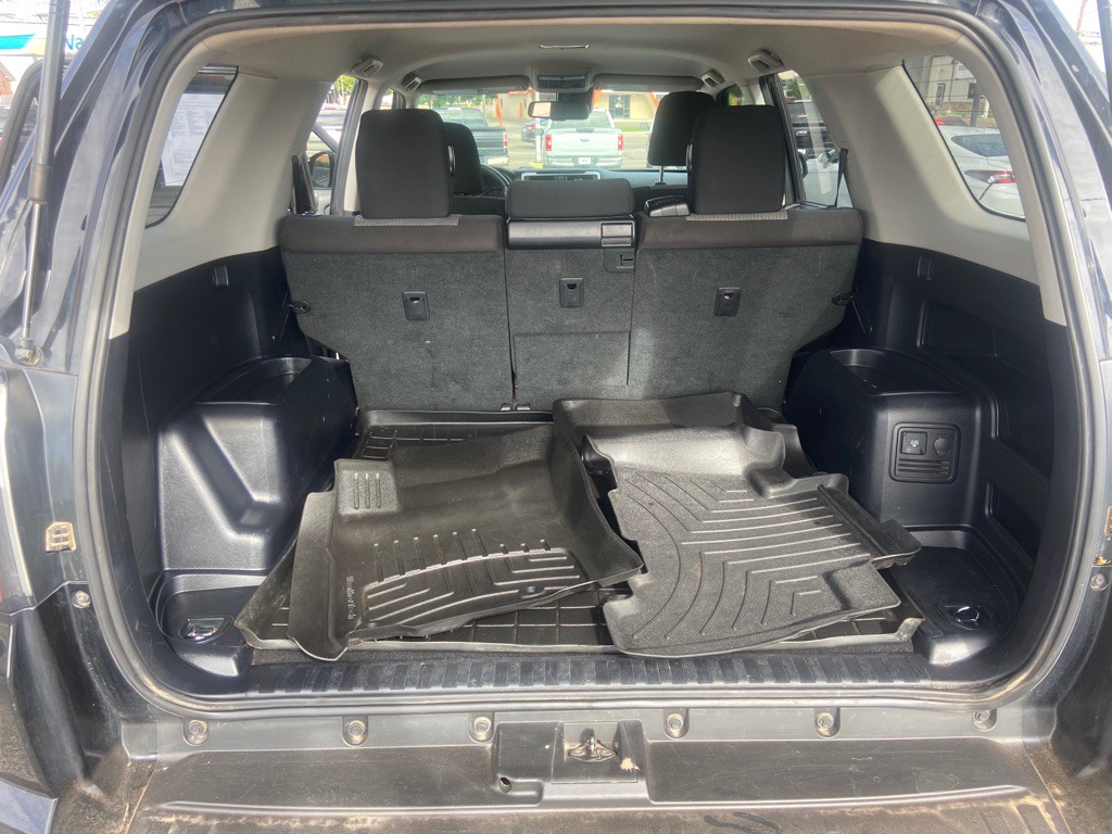 2021 Toyota 4Runner Image 17