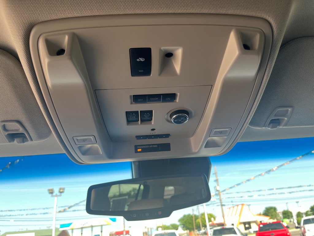 2016 Chevrolet Tahoe Image 19