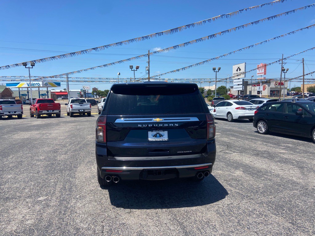 2023 Chevrolet Suburban Image 6