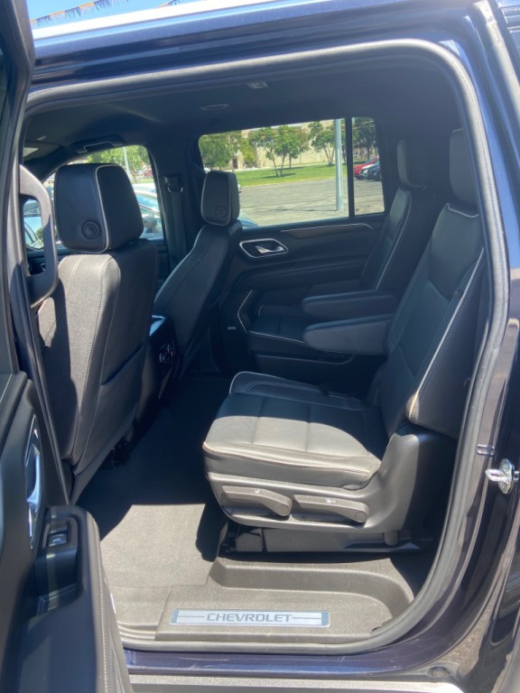 2023 Chevrolet Suburban Image 10