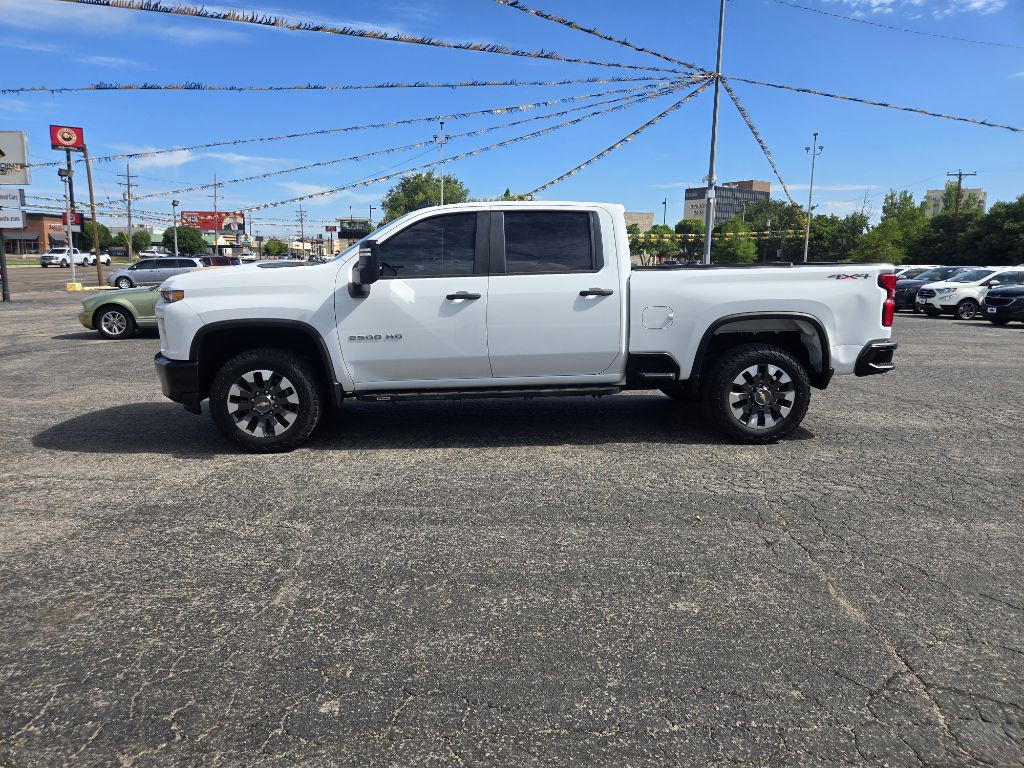 2021 Chevrolet Silverado 1500 Image 2