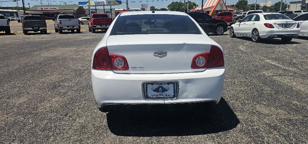 2010 Chevrolet Malibu Image 5