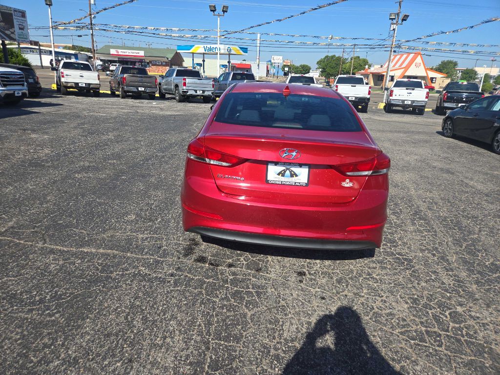 2017 Hyundai Elantra Image 4