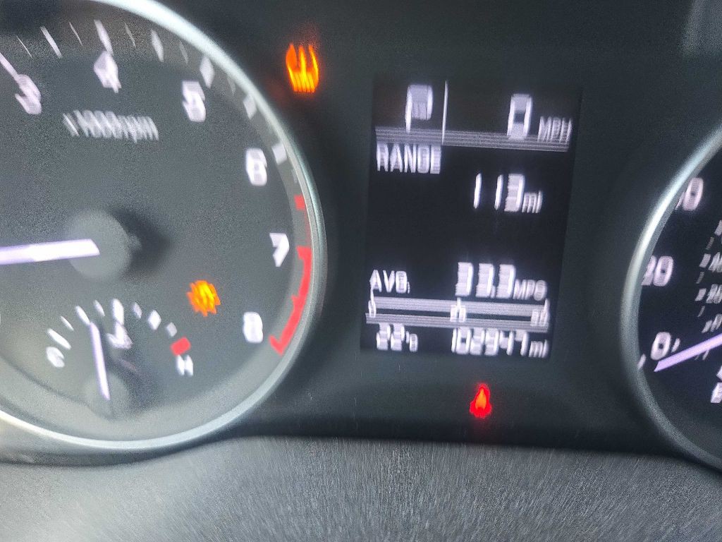 2017 Hyundai Elantra Image 10