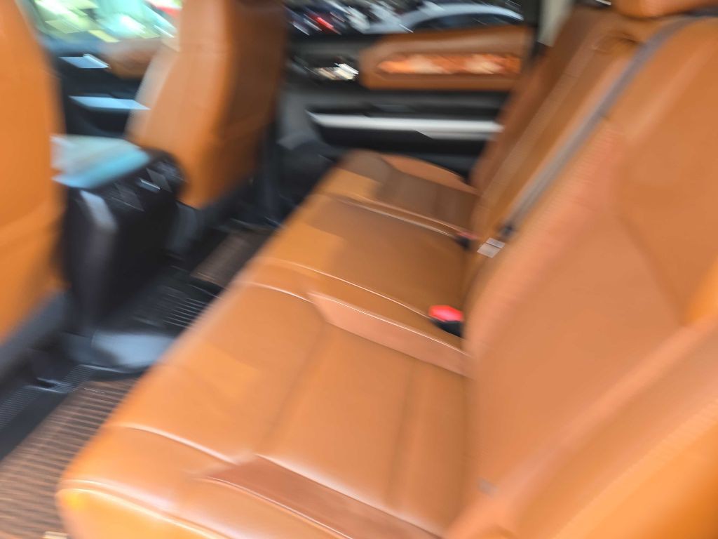 2015 Toyota Tundra Image 2