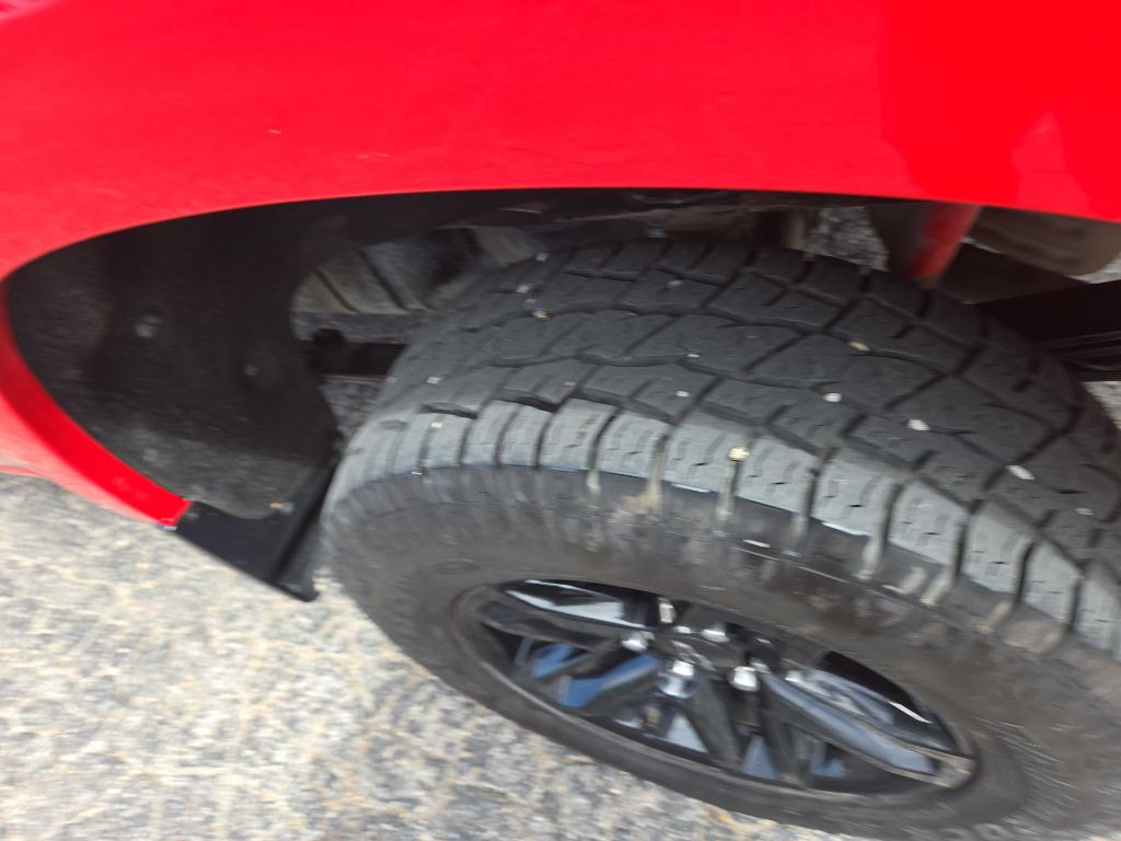 2019 Chevrolet Silverado 1500 Image 3