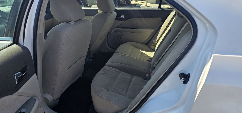 2011 Ford Fusion Image 6