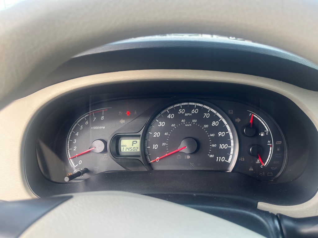 2012 Toyota Sienna Image 13