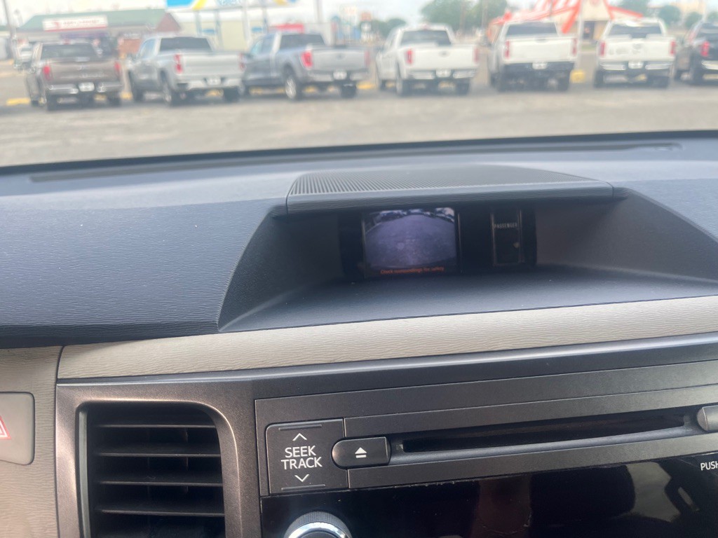 2012 Toyota Sienna Image 16