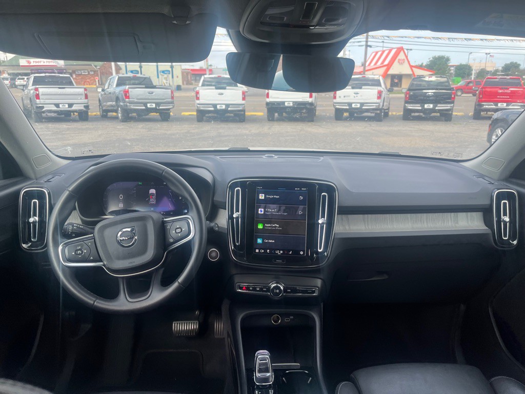 2024 Volvo XC40 Image 10