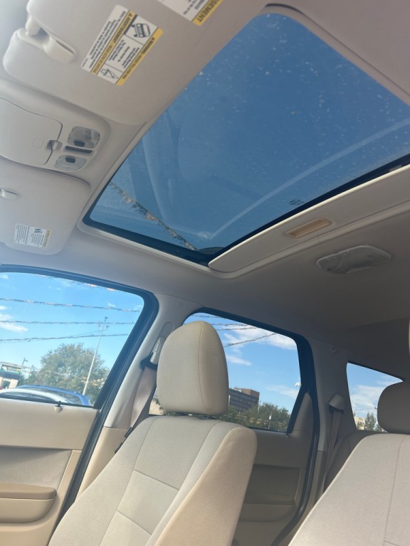 2012 Ford Escape Image 9