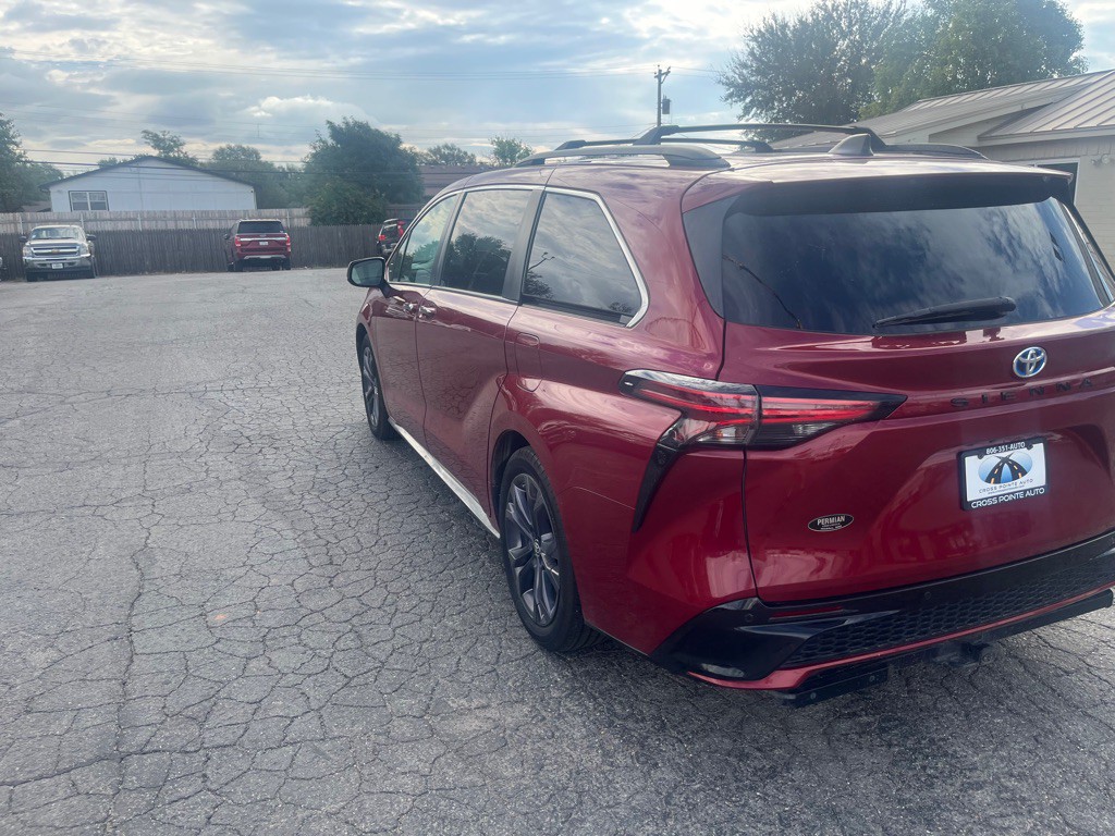 2022 Toyota Sienna Image 8
