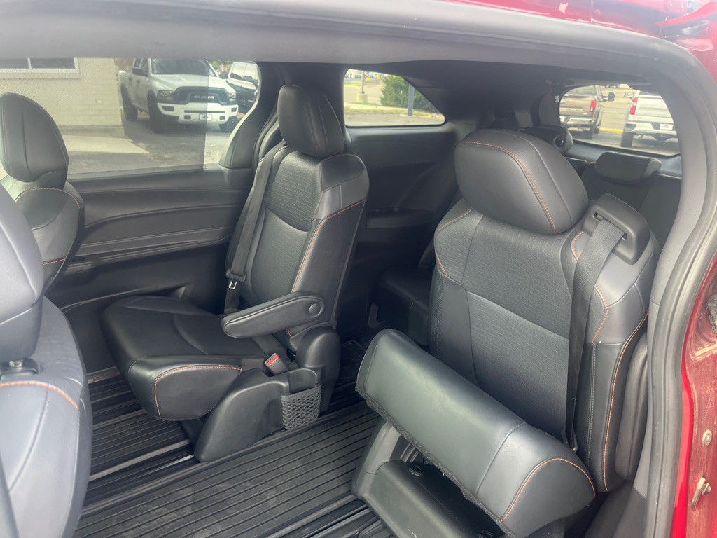 2022 Toyota Sienna Image 9