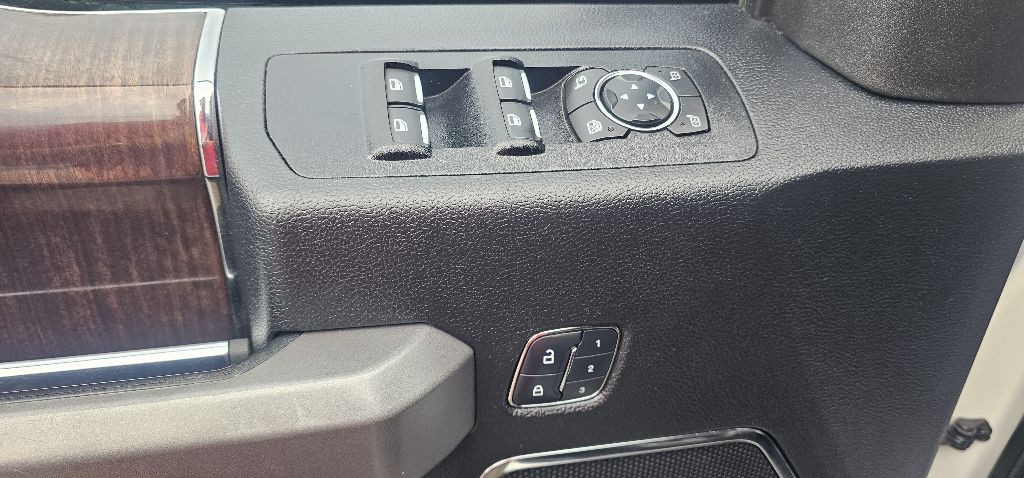 2017 Ford F-150 Image 10