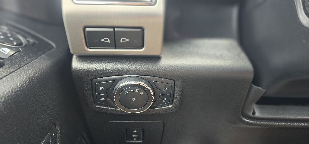 2017 Ford F-150 Image 18