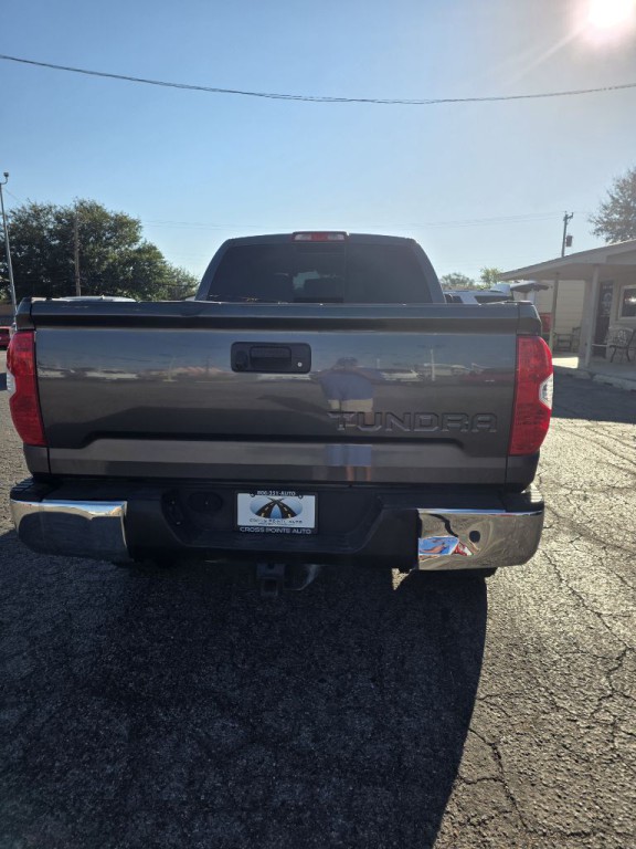 2016 Toyota Tundra Image 8