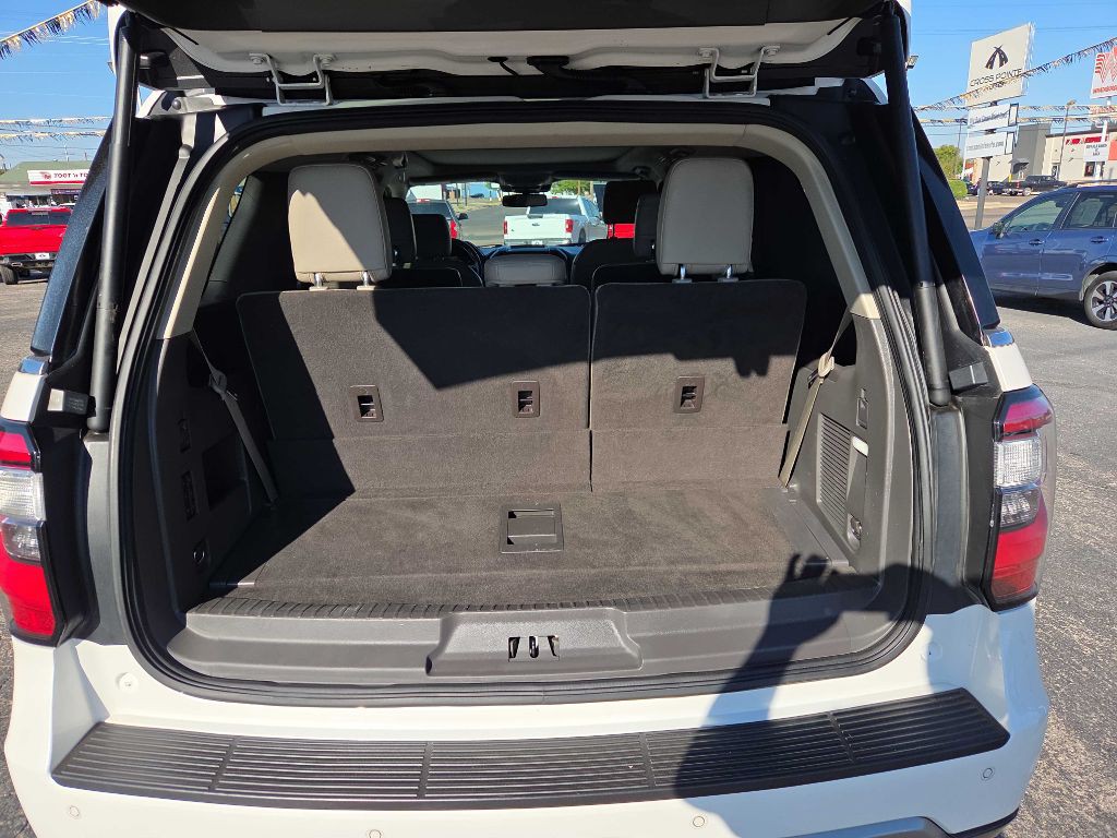 2019 Ford Expedition Image 2