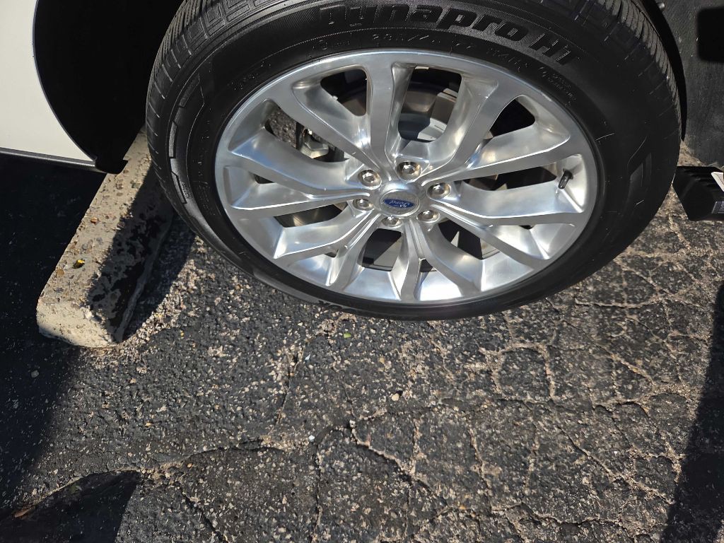 2019 Ford Expedition Image 16