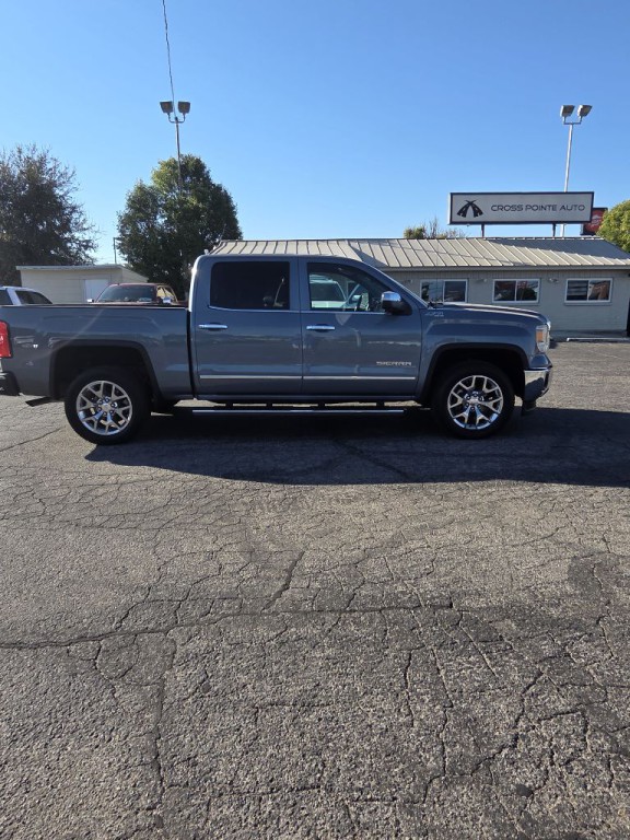 2015 GMC Sierra Image 2