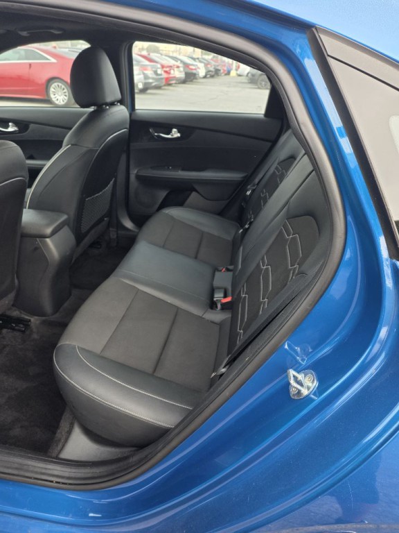 2023 Kia Forte Image 6