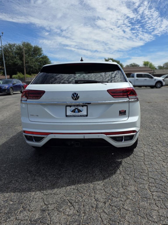 2022 Volkswagen Atlas Cross Spo Image 4