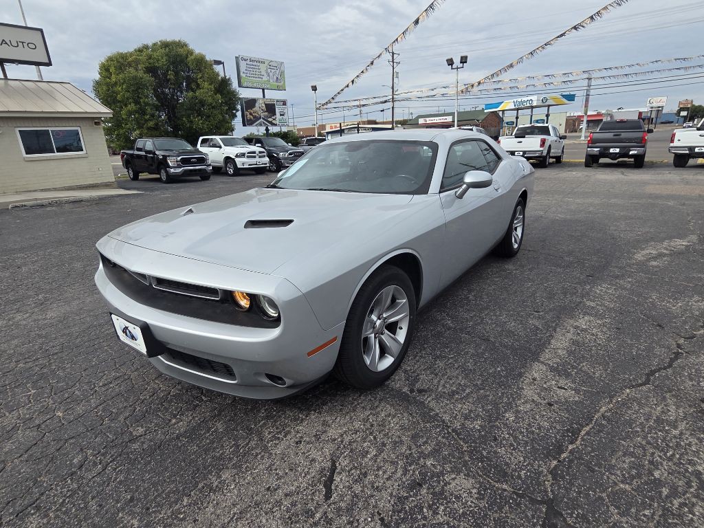 2022 Dodge Challenger Image 1