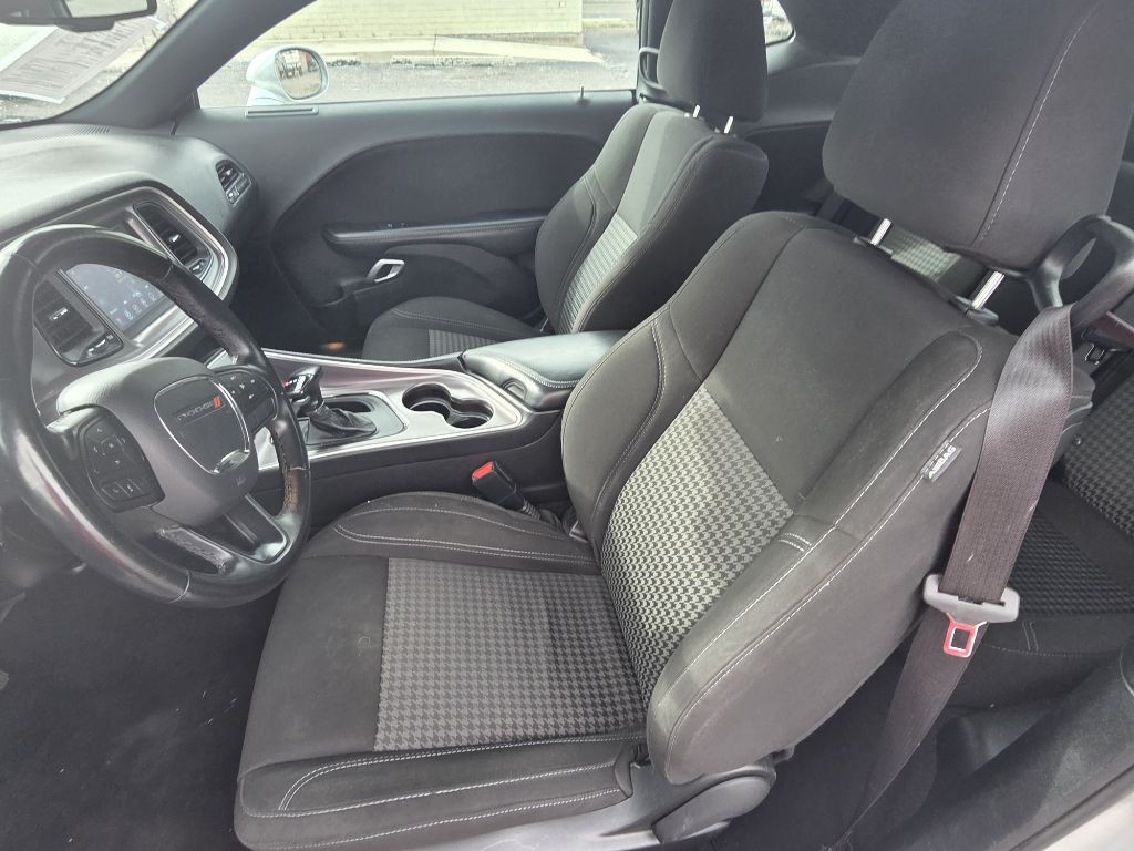 2022 Dodge Challenger Image 21