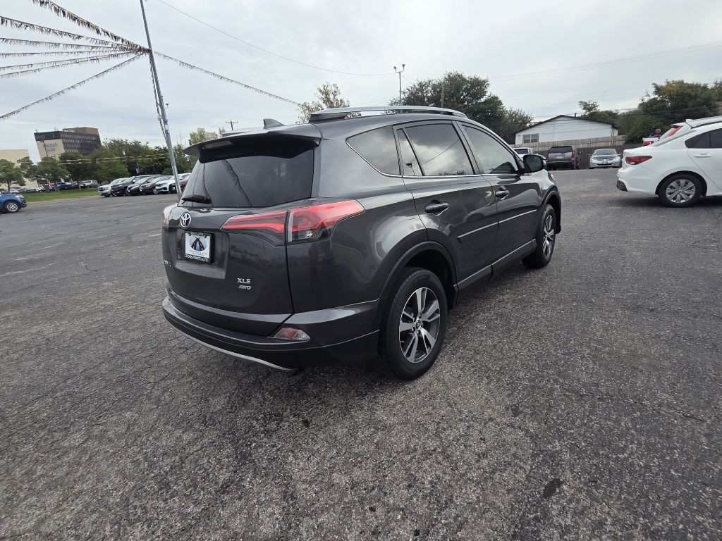 2018 Toyota Rav4 Image 6