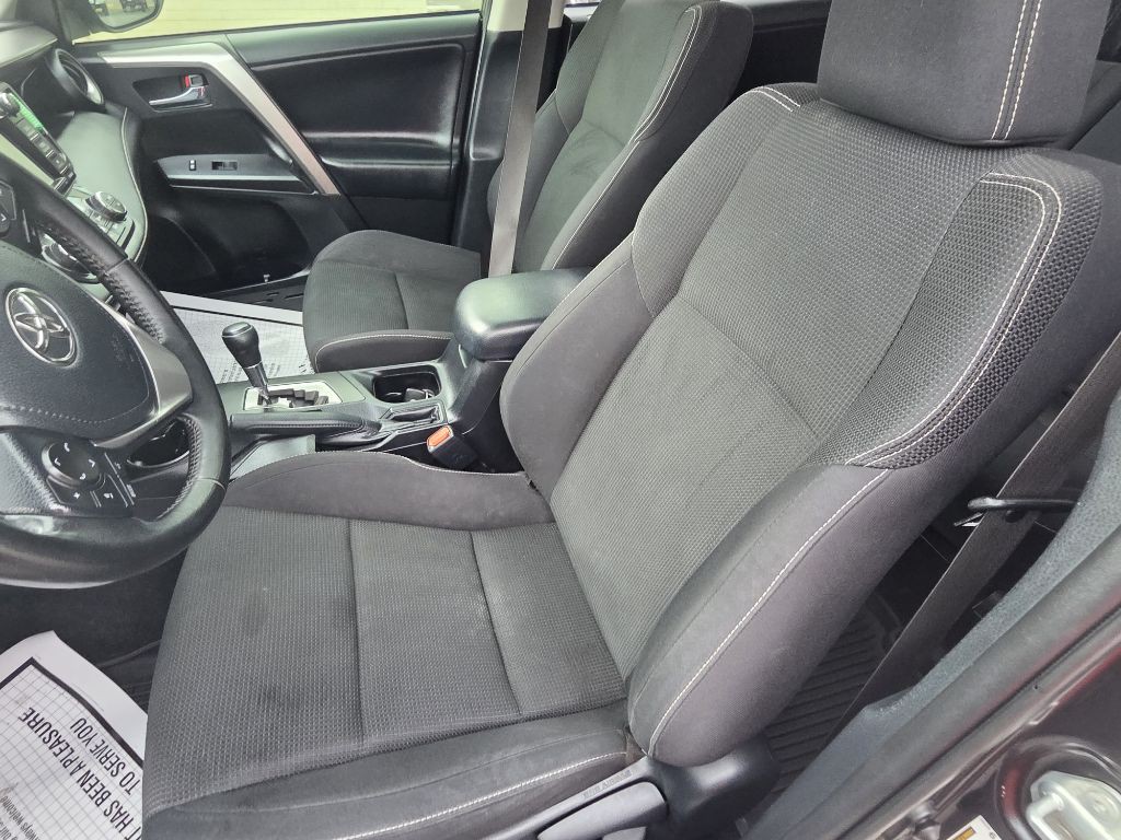 2018 Toyota Rav4 Image 9