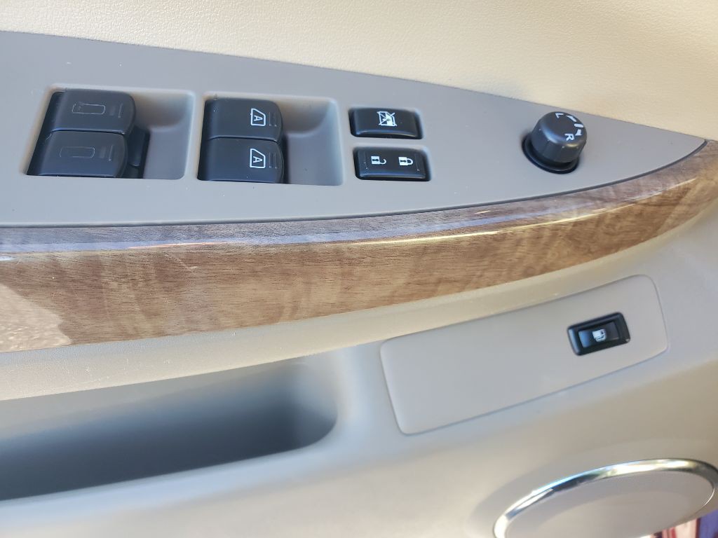 2009 Nissan Quest Image 8