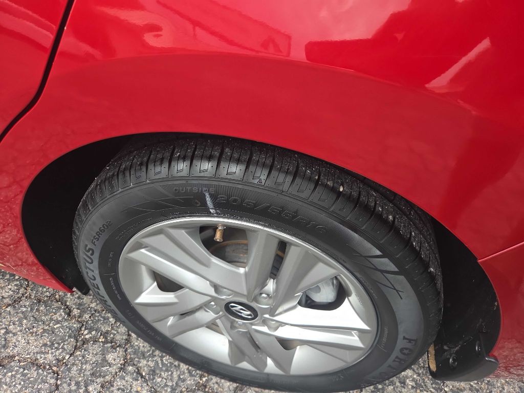 2020 Hyundai Elantra Image 11