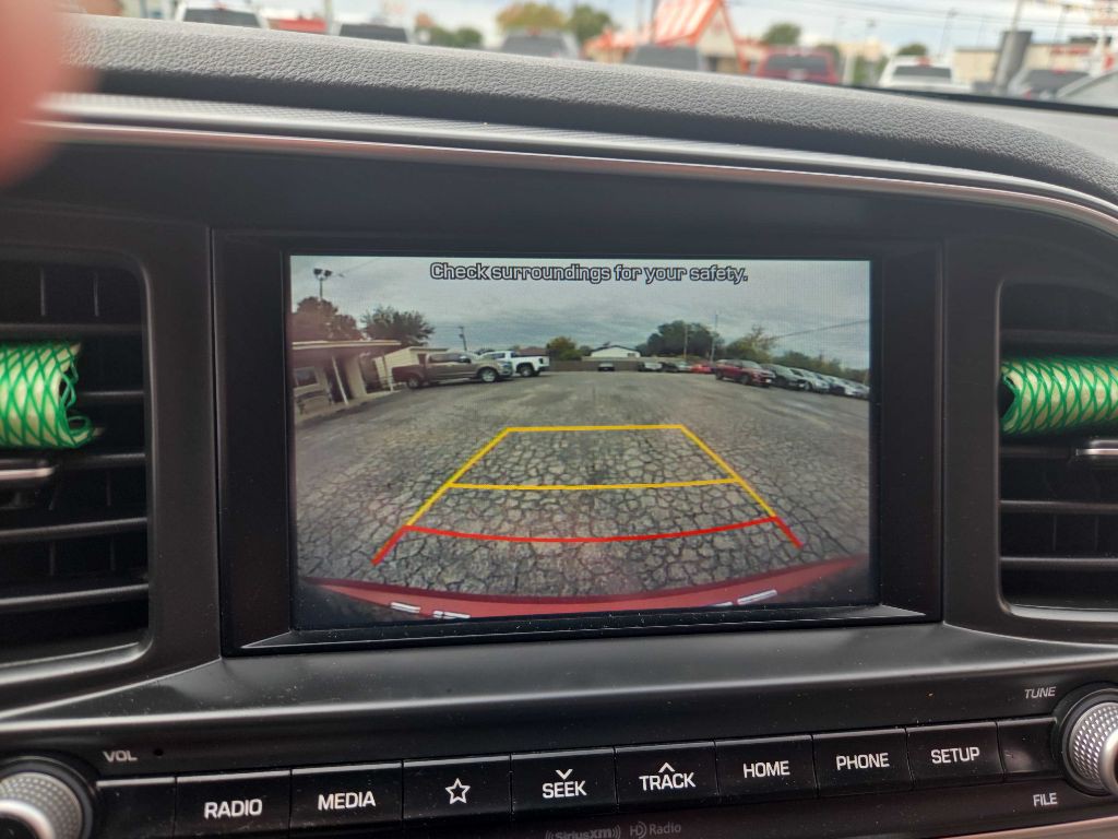 2020 Hyundai Elantra Image 12