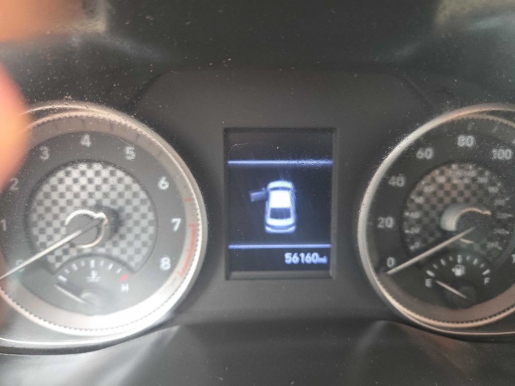 2020 Hyundai Elantra Image 14