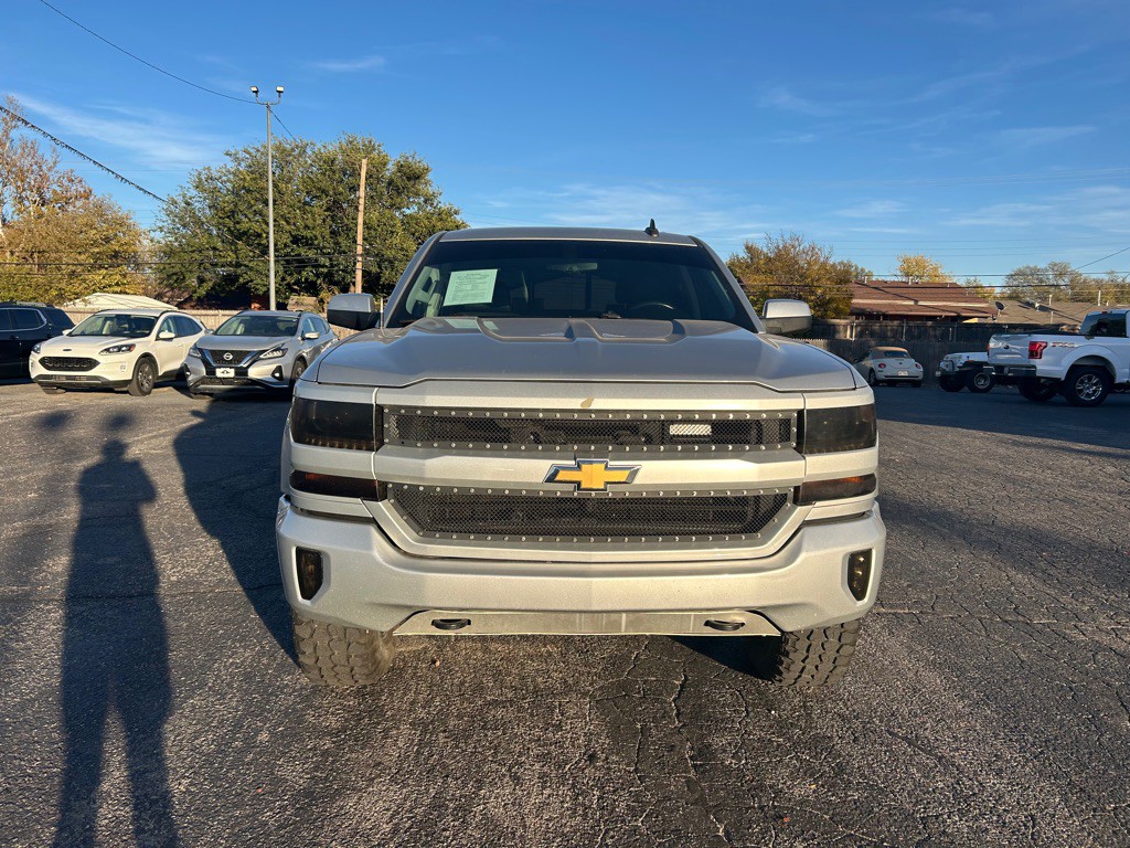 2018 Chevrolet Silverado 1500 Image 2