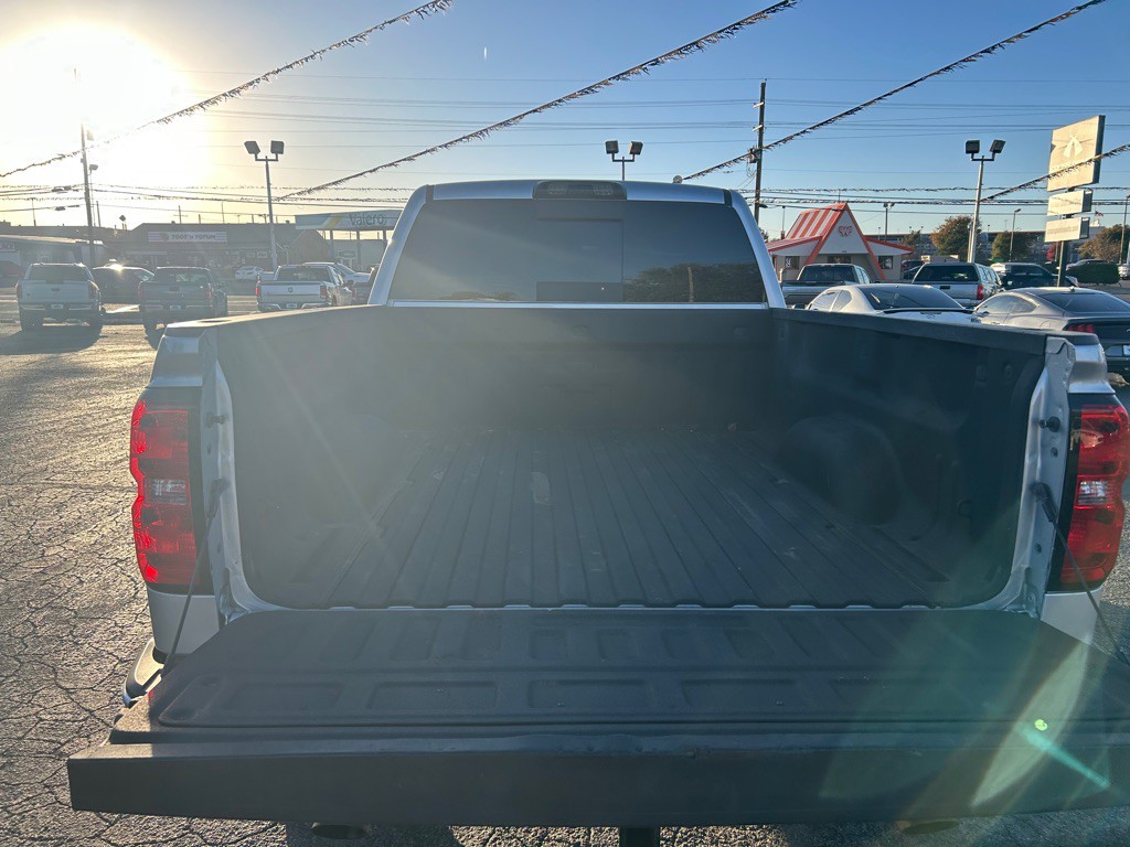 2018 Chevrolet Silverado 1500 Image 6