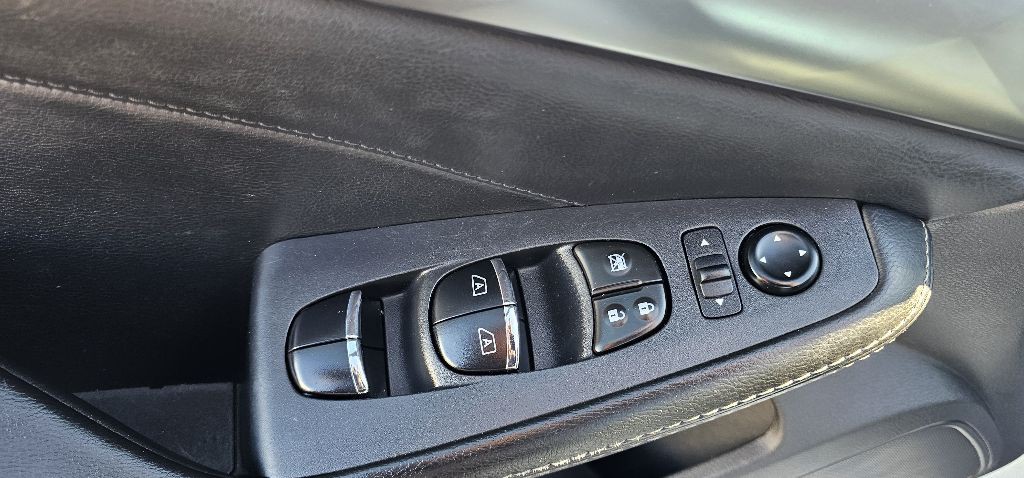 2023 Nissan Maxima Image 10