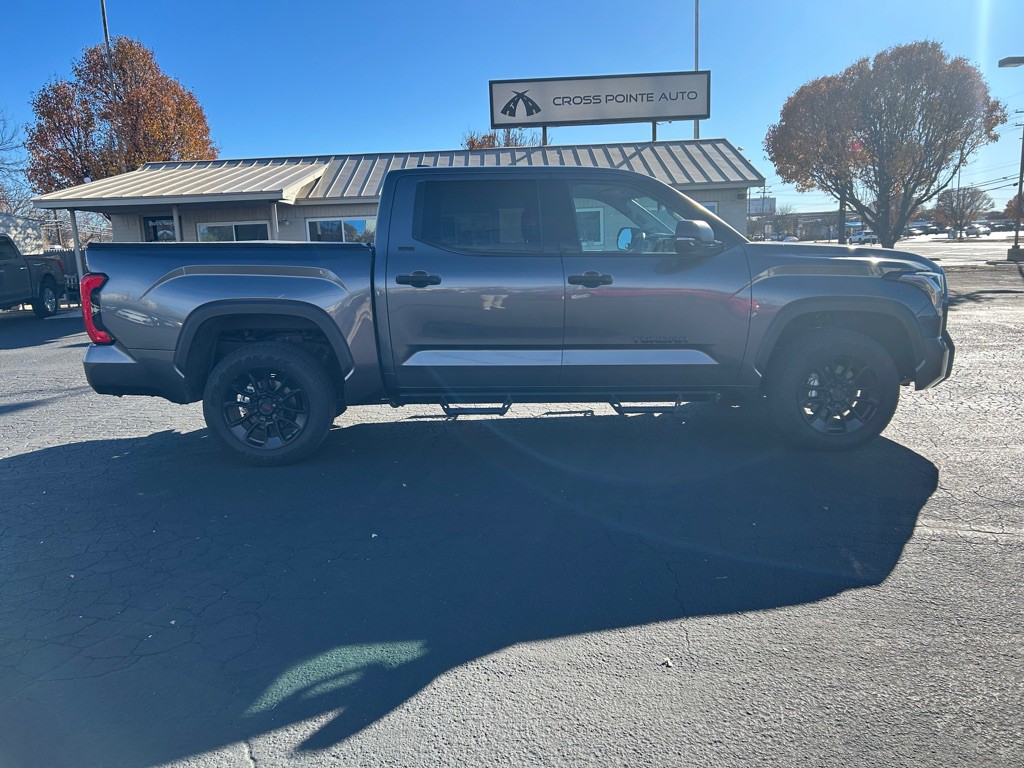 2023 Toyota Tundra Image 1