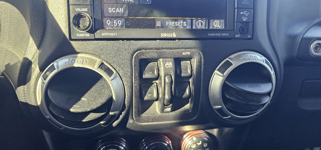 2017 Jeep Wrangler Unlimited Image 9