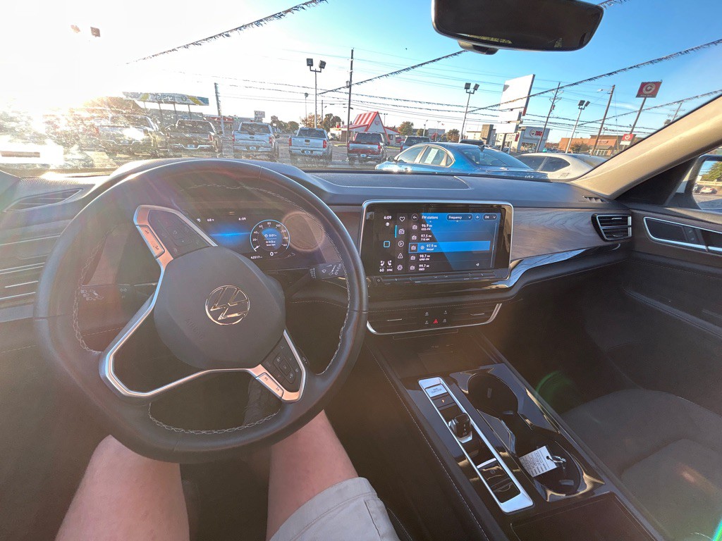 2024 Volkswagen Atlas Image 6