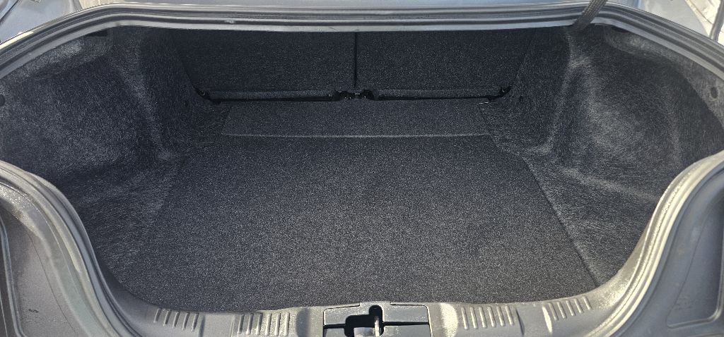 2021 Ford Mustang Image 6