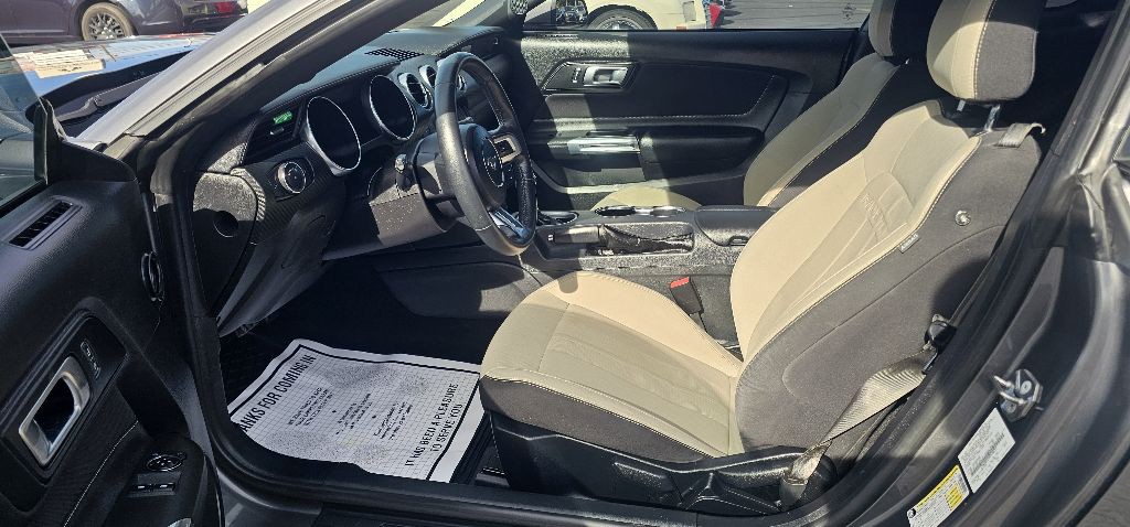 2021 Ford Mustang Image 8