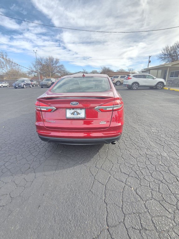 2019 Ford Fusion Image 18