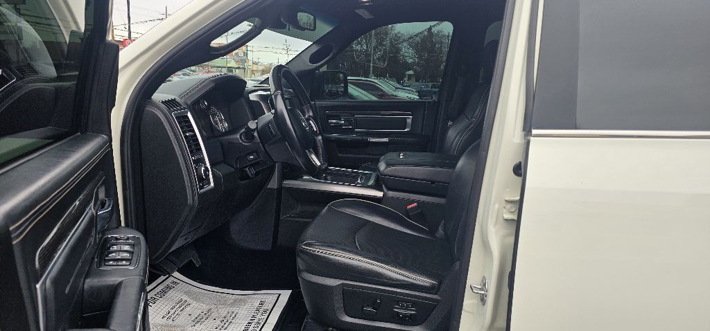 2017 RAM 1500 Image 10