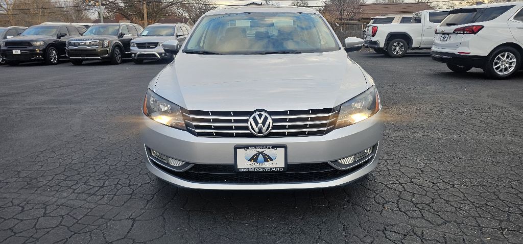 2013 Volkswagen Passat Image 4