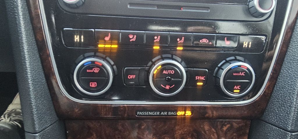 2013 Volkswagen Passat Image 12