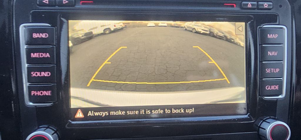 2013 Volkswagen Passat Image 16