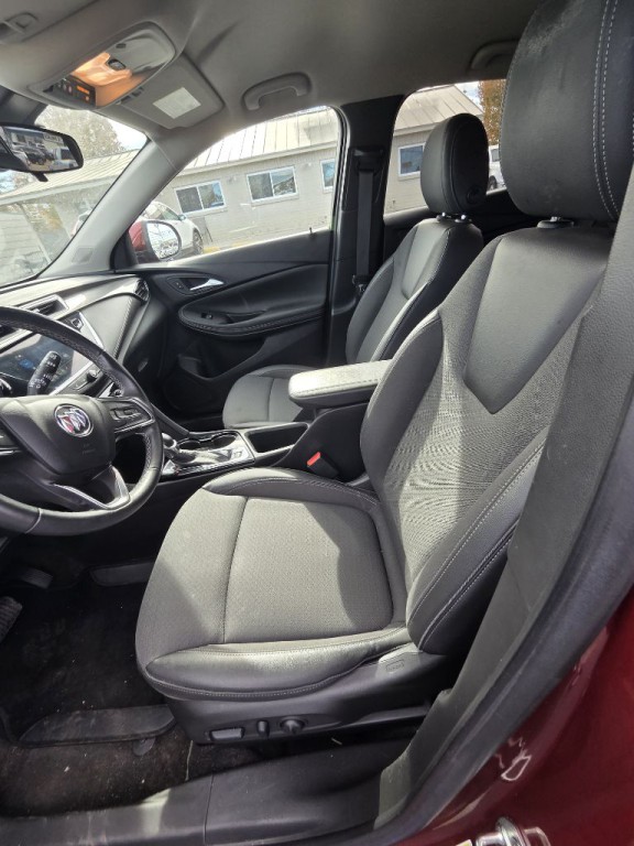 2023 Buick Enclave Image 9