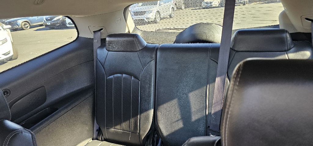 2015 Buick Enclave Image 8