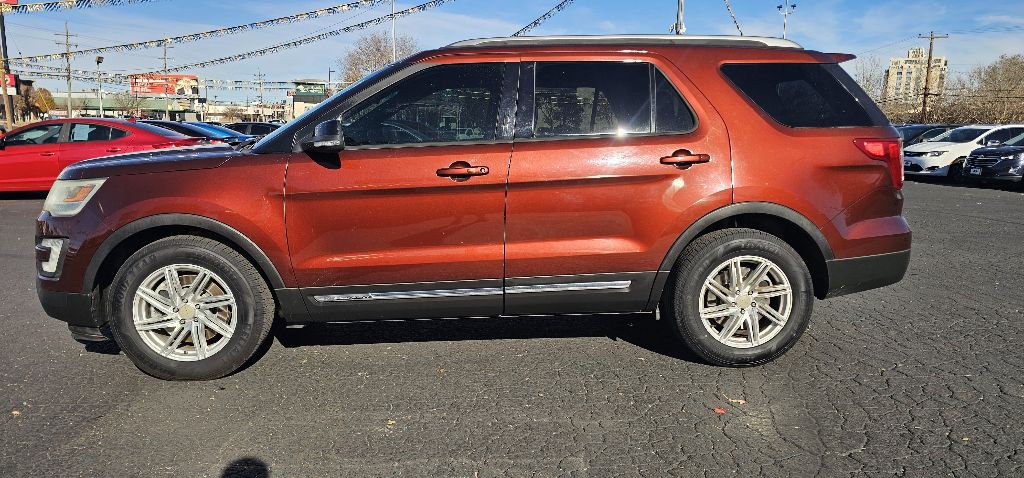 2016 Ford Explorer Image 3